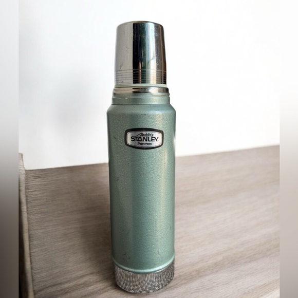 Stanley by Aladdin industries Green 32 oz hot or cold vintage Thermos A-944C - Picture 1 of 6